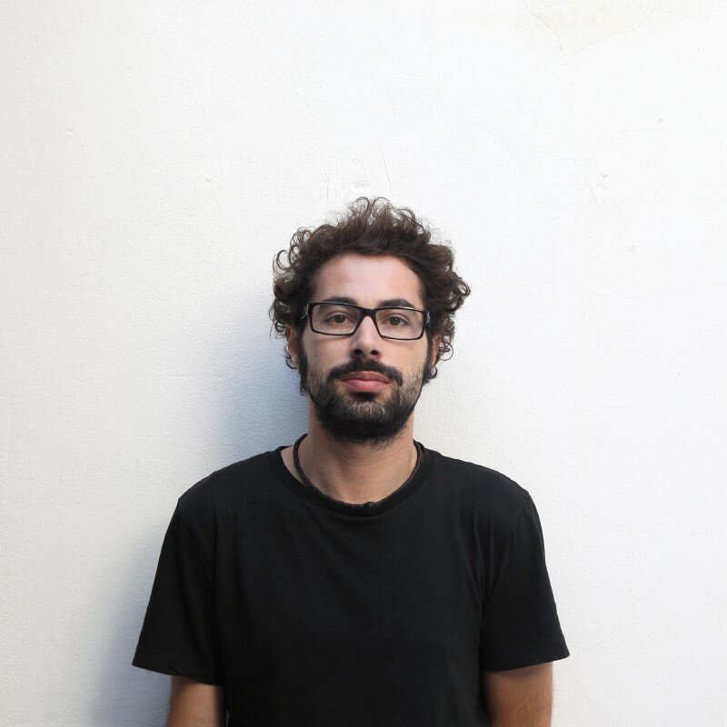 José Carlos Marques, Póvoa de Varzim, Portugal, 1980.
Lives and works in his hometown.
