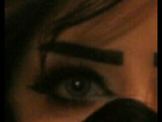 يامنيه القلب والروح من يوم ماشفتش وانا اتمنى النوم