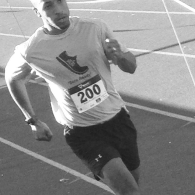 investhh's profile picture. 