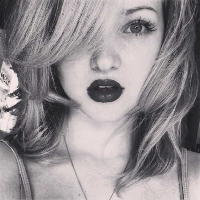 Hey! I'm Dove and I play the twins Liv and Maddie on Disney's 'Liv and Maddie', obviously. Love you guys!