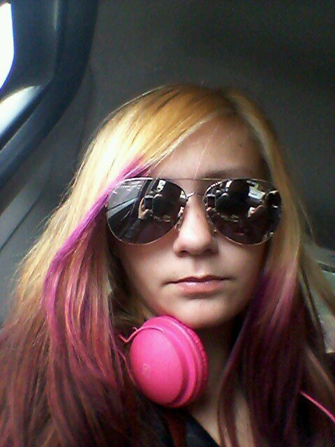 mokeymunch's profile picture. Tweet me hoes