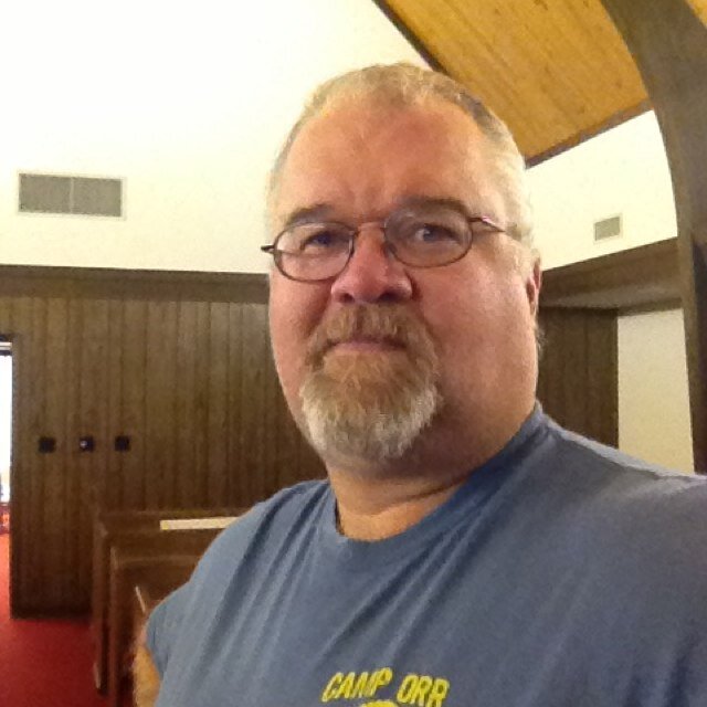 Crane Operator/Truck Driver/Heavy Equipment Operator in Arkansas. currently working for Dozier Crane Service. Have 2 kids Todd and Elizabeth.