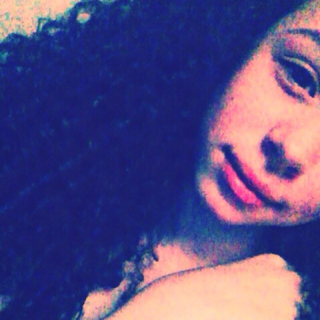 Follow me ill follow you back simples. #teamdrizzy