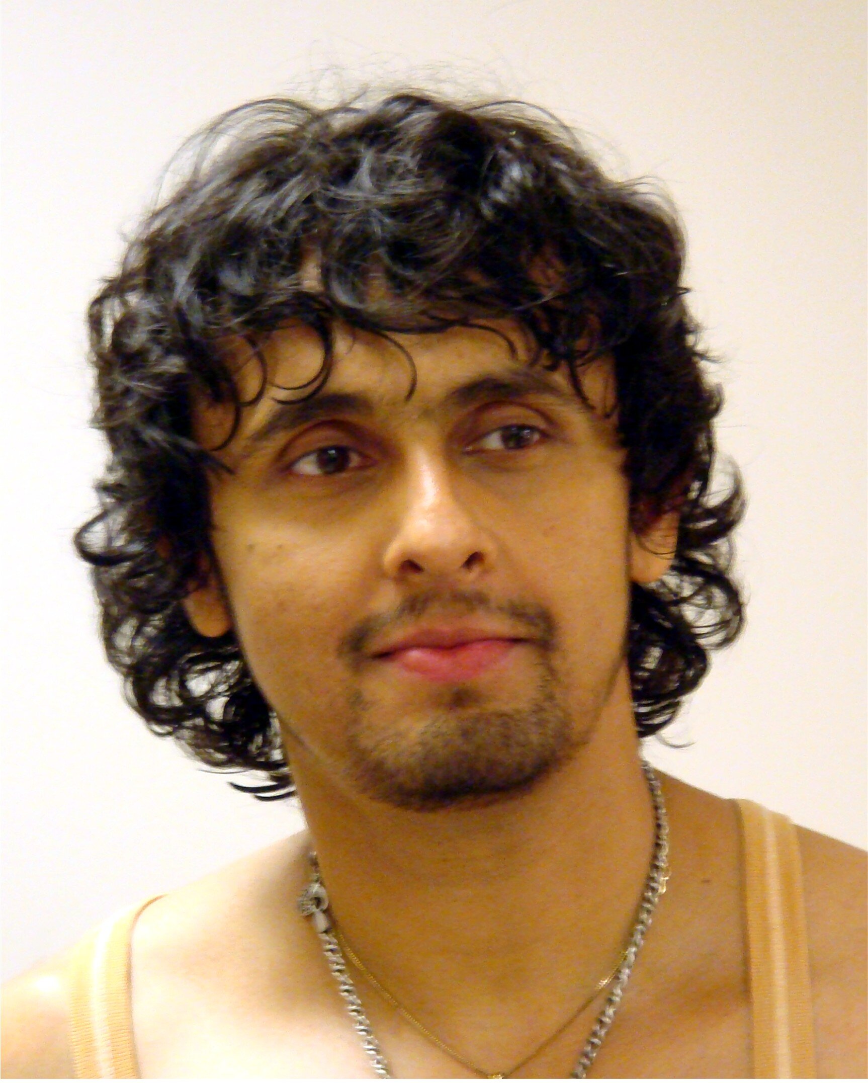I LOVE  GOD & PARENTS 
(MY BEST BUDDY SONU NIGAM SIR)