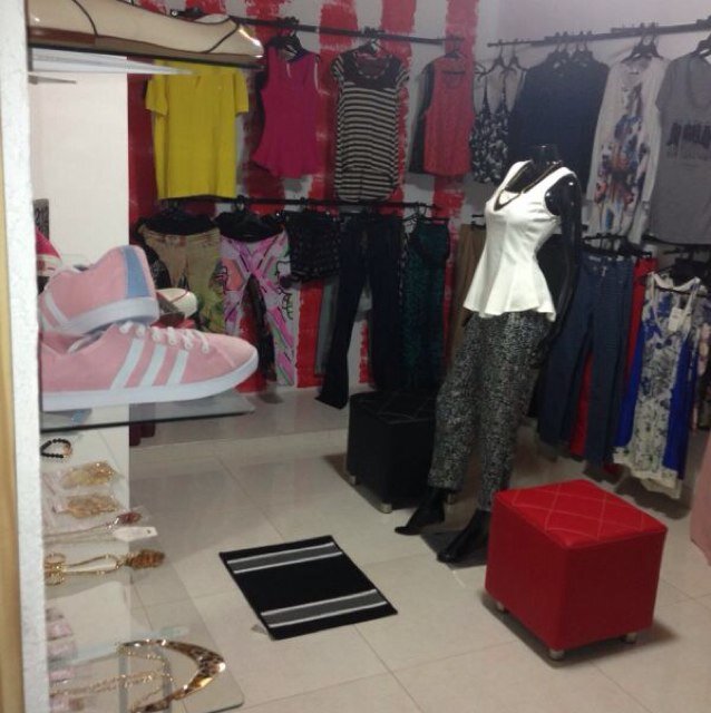 Ropa y accesorios para Dama.Inf: milanboutiquev@hotmail.com. IG:MilanBoutique2.