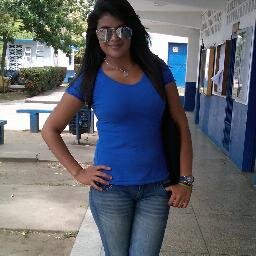 Unn pokoo lokiitaa--- simpatica- boniitaa-- me encanta el chocolatee- me encanta la playiitaa y hacer muchoo deporte..!!