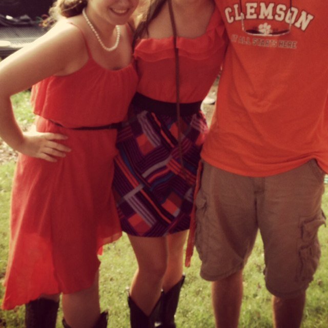 sweetheart_sc's profile picture. We wear our pearls with our flip flops. North Carolina born, South Carolina bred. Future missionary. Blog: http://t.co/2hiCzcSd9f