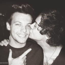 Larry Shipper♥ si no lo eres, respeta mi opinion. #TeamLouisTops
