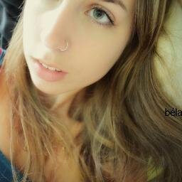 LauwBINX's profile picture. je suis cette fille que tu n'arriverais jamais à cerner. she/her 🏳️‍🌈 blm