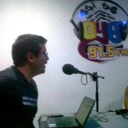 escucha wakamole en tu piyama martes, miércoles y viernes 10:30 pm a través de http://t.co/sXR0CttIEs