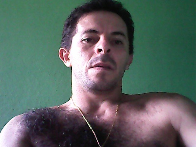Motoboy e criador de conteúdos no Instagram e no YouTube