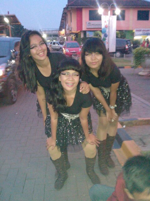 June26,2013 • We are Dancer♚ • Terdiri dari : @Bulancious_ @Ngelcil & @alinelmo • CP:089653225467 or 7622C53B (for booking or other)