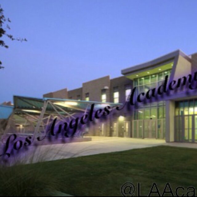 A school for students hoping to be discovered. But what will come between them and their dreams? DM/TWEET to join. All accounts in our favorItes.