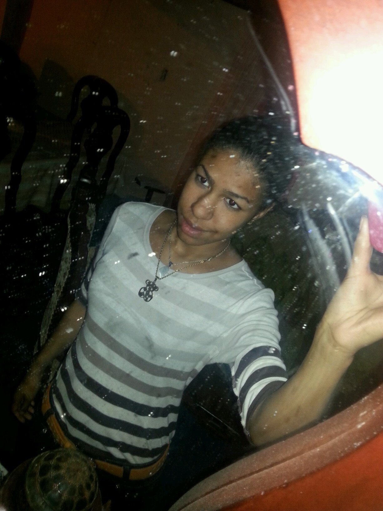 Emozitha96's profile picture. 