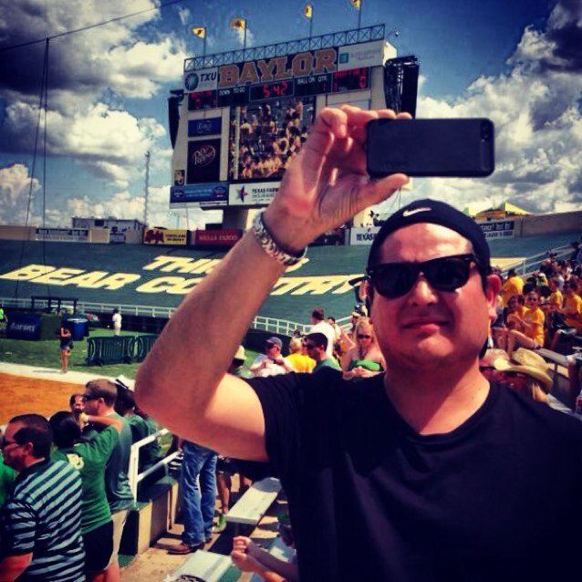 alexbustosqro's profile picture. 