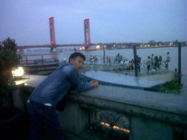 Pencari #cinta @gloput 109.99%.fc.co.id _ ua ada karna lu ada ƪ(♥•*⌣*•♥)ʃ