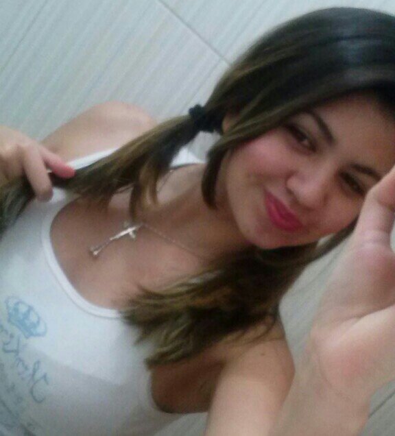 ''E ela ama,mesmo sabendo que vai chorar tantas vezes''