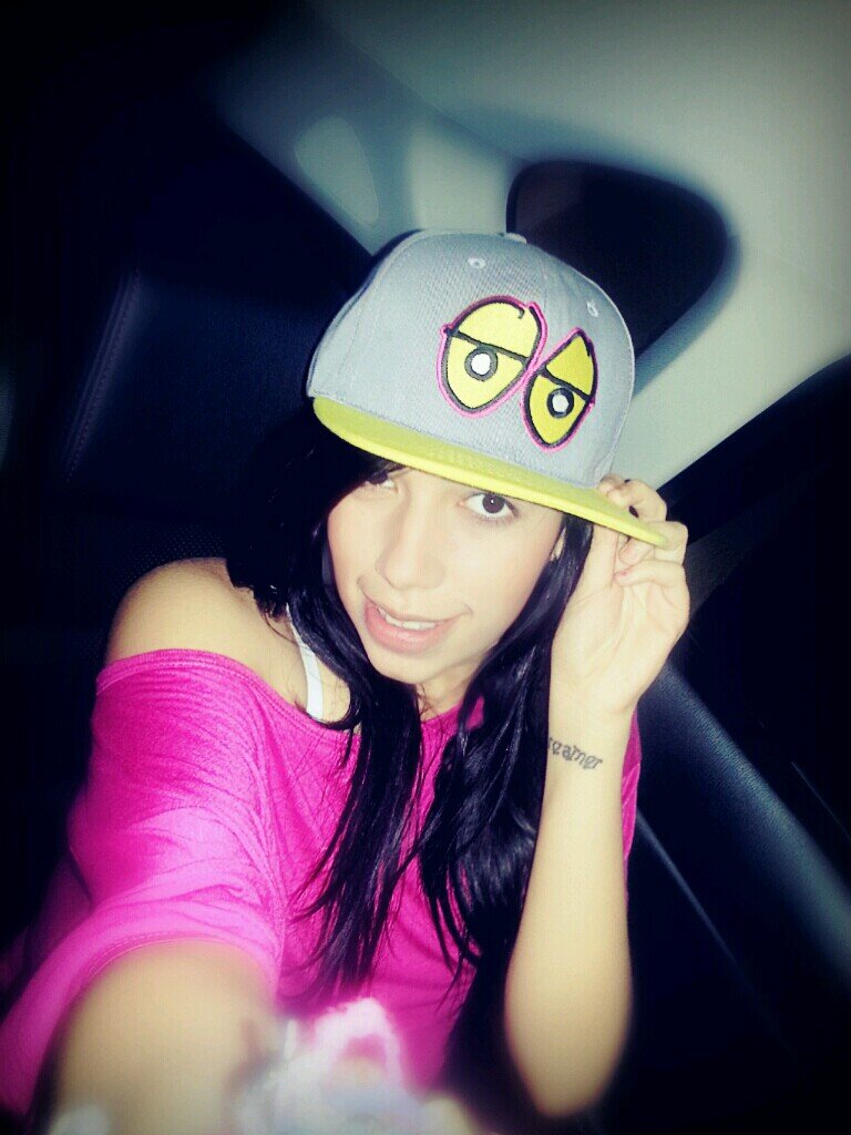 Susy2594's profile picture. Model and hostess! The Surf&Beach are my Lifestyle, Love♥Peace&Reggae.. -Skate&Longboard♠ *Roots,Ska And Positive Vibrations♥  #FollowMe and #FollowBack