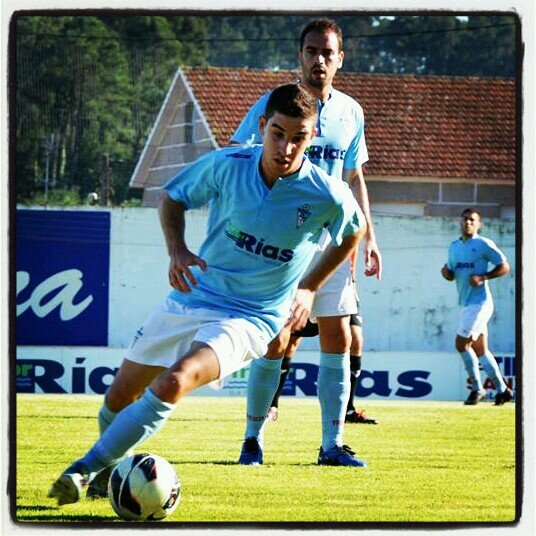 Jugador del Villagonga f.c. Estudia en el I.E.S villalonga...y trabaja en MetalGiao S.L.U