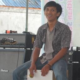 SEDIKIT MENGESALKAN SAAT BICARA