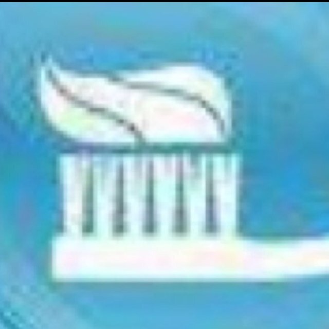 نقدم خدمة علاج وتجميل وزراعة الأسنان،عياداتنا مجهزة بأحدث التقنيات. مركز الشامل لطب الأسنان _ فرع العليا شارع العليا العام .. واتس-اب 0559946376