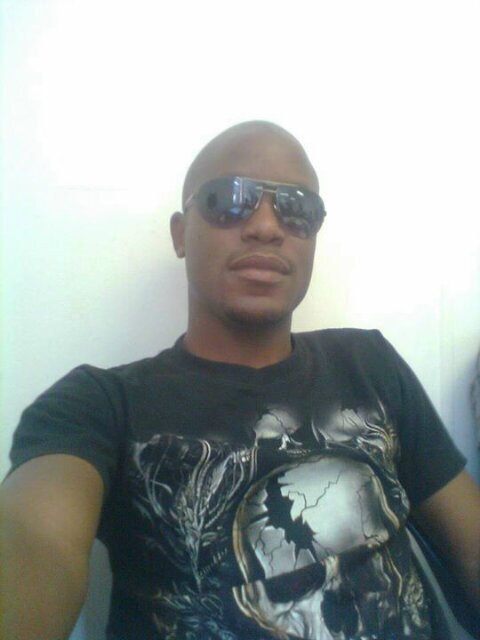MashishiRaymond's profile picture. Plain n simple