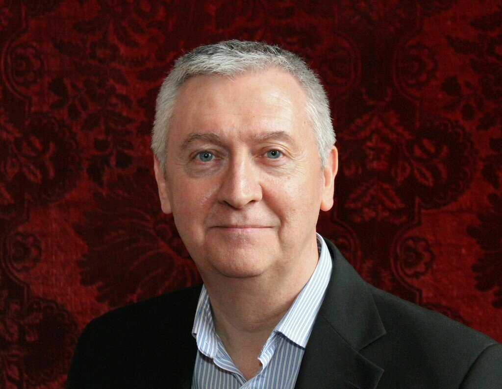 I've been in communications for over 25 years & love cross-media solutions that bridge print & the web. Currently owner of Golden Print