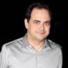 Márvio Lúcio nasceu em Niterói 24 de janeiro de 1976,mais conhecido como Carioca é um humorista e repórter que trabalha na rede bandeirantes no pânico na band.