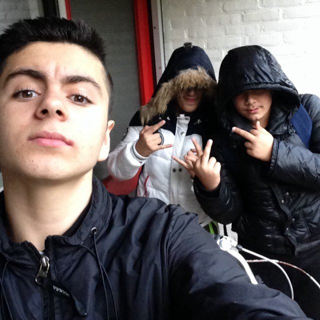 Volg @Eljunior10_ & Ontvolg deze acc