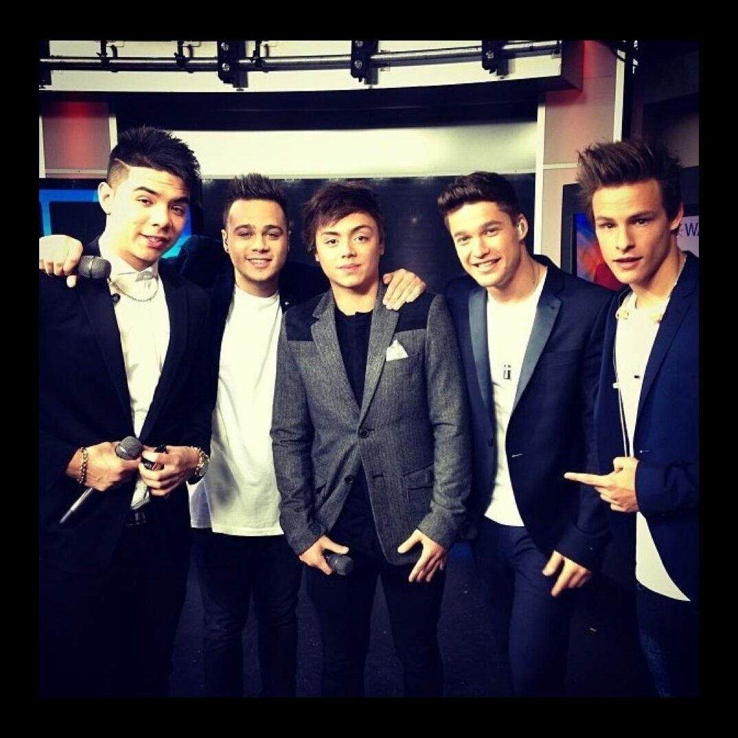 im jcat/collector i love thos boys so much •unionj• 0/4 •the collective• 0/5 •josh•george•jj•jaymi•Will•trent•jayden•julian• •zach• ❤ hehe perf