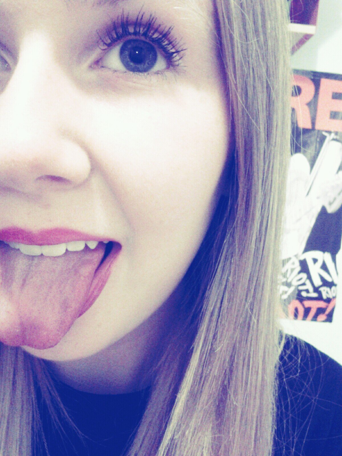 i follow back :-)