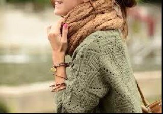 مؤلمْ ان تفكر بكثْره وتختَم تفكرك بضحكه فاقد لامل