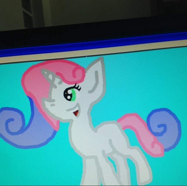 I'm Stunning Bells, i dont have my cutiemark yet, but i would love to join the CMC!! I like to sing and draw! :3 My big sis is @mlp_DiaSpark((Roleplay acc))