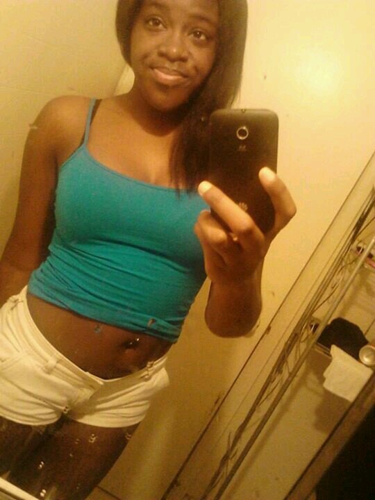 @Quntez's Girl @follow me n ill follow bak