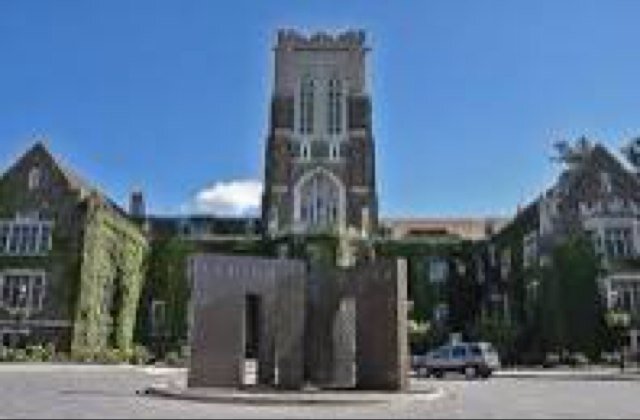 This account has no affiliation with Lehigh University. DM or send confessions to:
