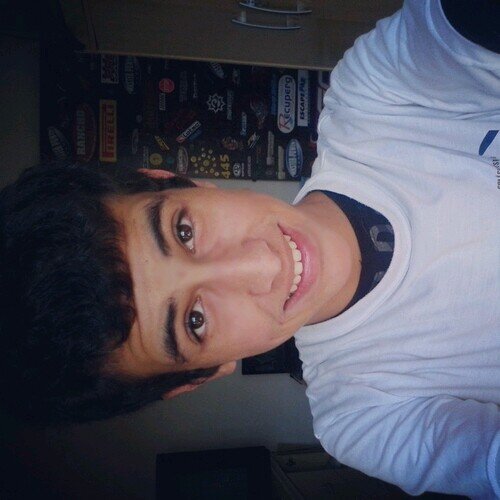 ' - MINHA PRINCESA ' EMILLY ♥     -    Sou : lindo, gato, gostoso e mentiroso . ' ~ Não deixe que as atitudes alheias destruam a sua paz interior. ~ '