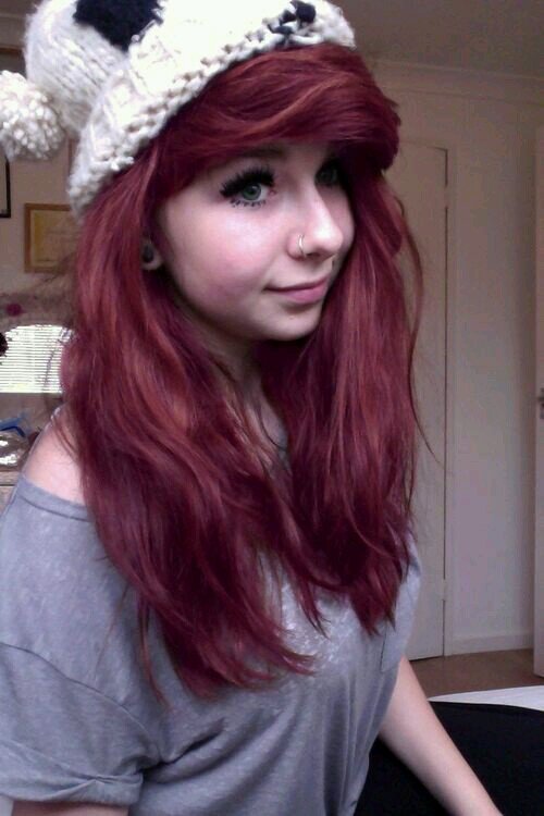 Im Nice cute sweet and when you get to know me im crazy and bonkers and funny thats what all my friends say anyway! xx 3 :)