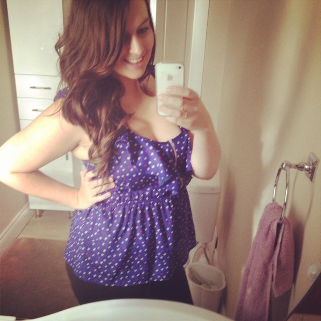 mirandaharwood's profile picture. 20 . mother of twins x0x