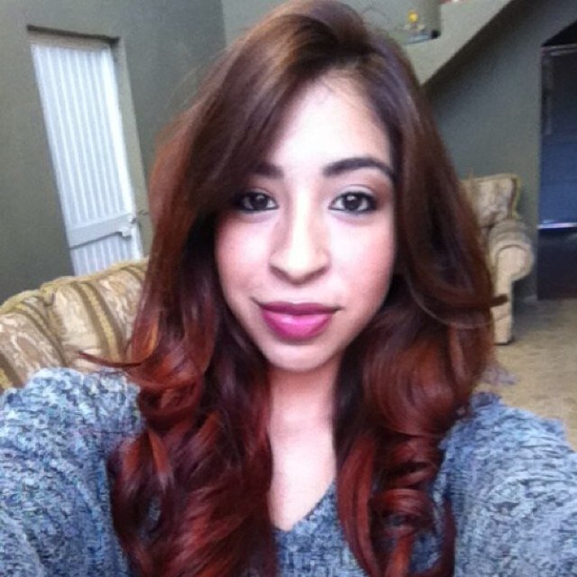 21 yrs old, wife & mommy & yes i LOVE my life ;)