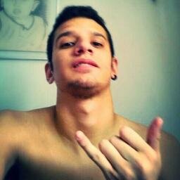 Senhor , Proteja-Me de todo mal , De todas pessoas de má fé , E que toda energia negativa que chegue até mim se transforme em amor !