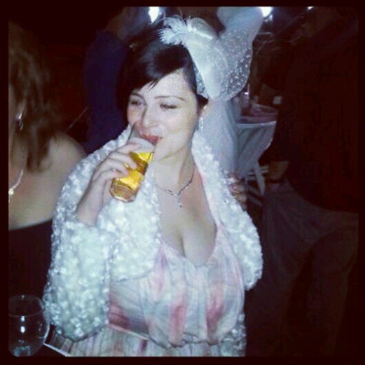 Hande_Bidav's profile picture. Hande Bidav Vocal ;ayrıca arkeolog... =) =)