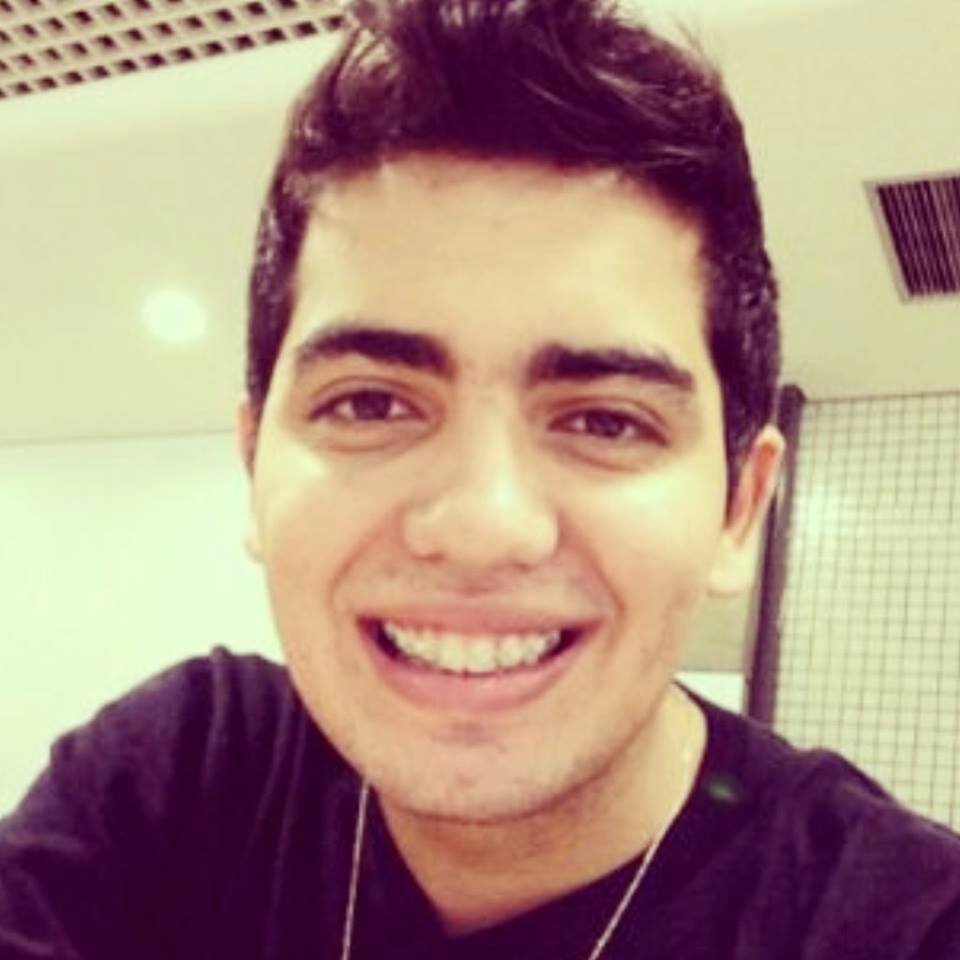 Fc Dedicado Ao @Divulgagusttavo ♥ Um Princiipe !! ♥
Segue, que não tiirα pedαço x)
beijo&volteseempre♥ Donas : @CelenaMaria3
