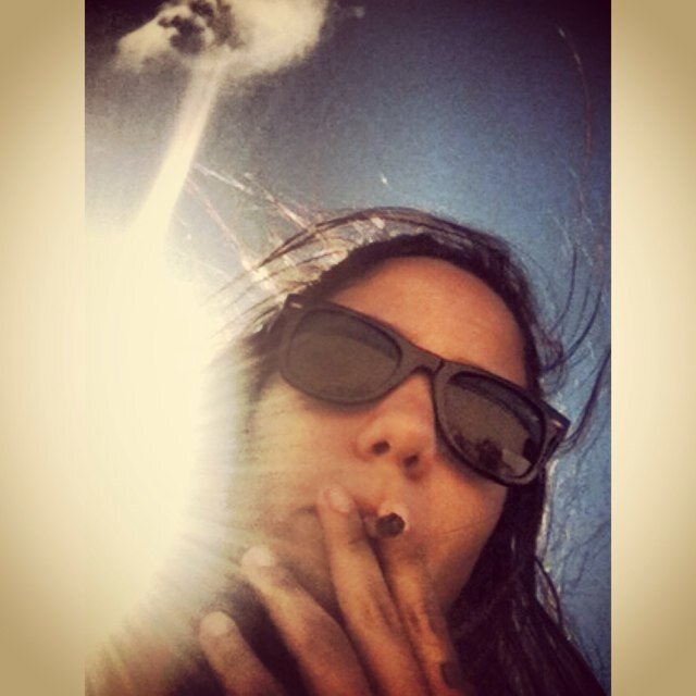 skateboard, maryj and rap music! insta/snapchat: marinamborges