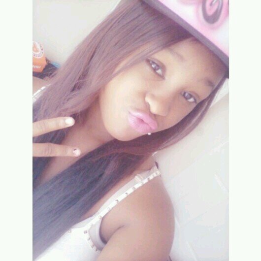 Im just a young girl in a big world ; tryna fit in ❤✌
