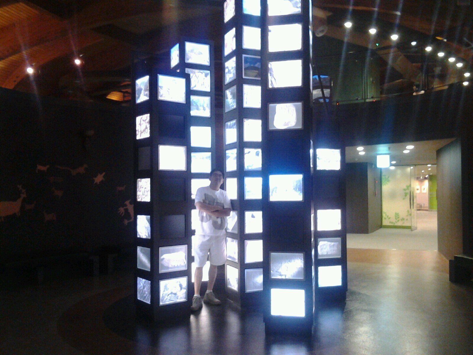 knockin32's profile picture. 나는 야만인이다.