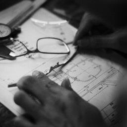 Purveyors of Bespoke Spectacle Frames & Lenses