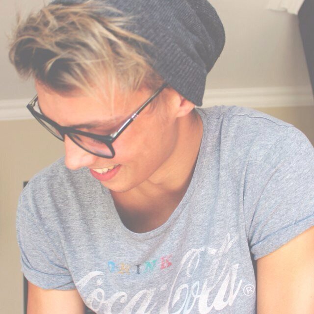 Love sitting on youtube watching #JustUsBrah by the amazing Swimmer and youtuber and future olympian @CalvynJustus 
Instagram: calvynjustus_fan