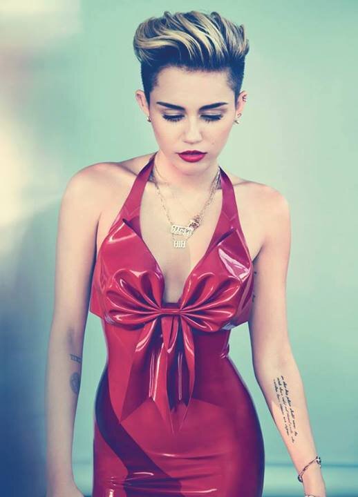 Miley y Justin corren por mis venas, fin. Radiate Love. Never Say Never. 09/11/13♥.