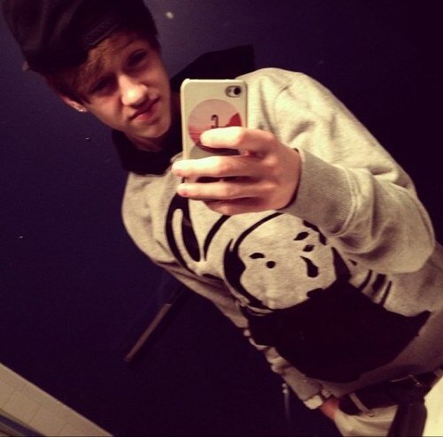 FraudHct's profile picture. Name's Mathew the second, call me JR. I love making new friends so talk to meeee RP|FL|Single