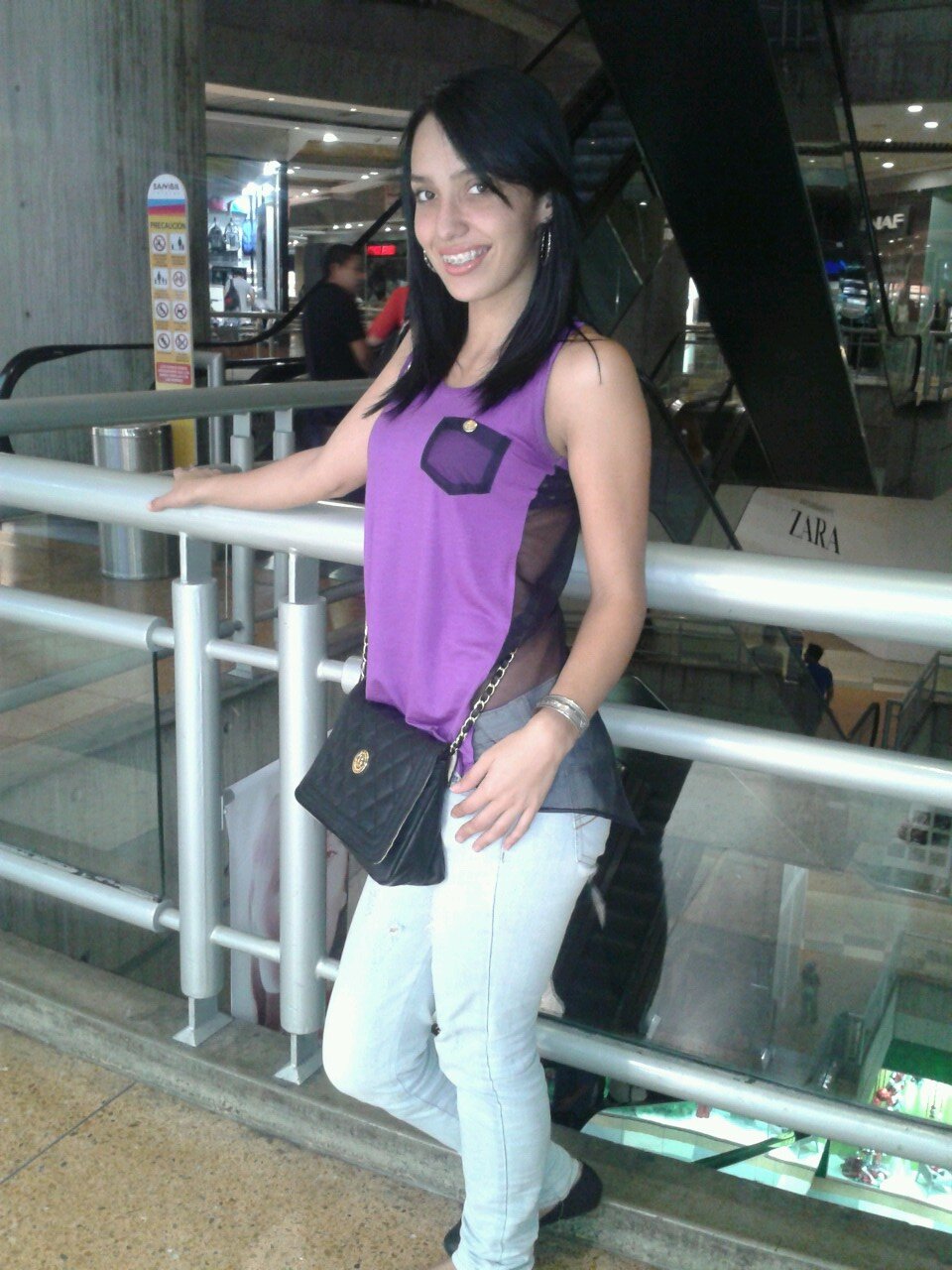 CarolJm10's profile picture. 